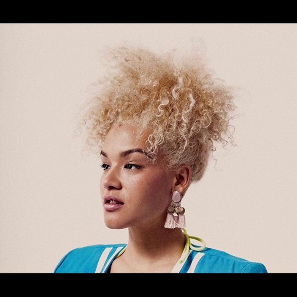 Meet your Posher, Nicole